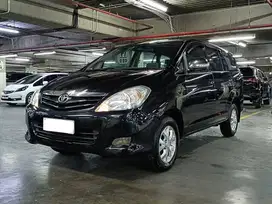 Innova G 2.0 AT 2009