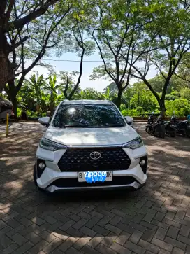 Veloz Q At Putih Tss 2023