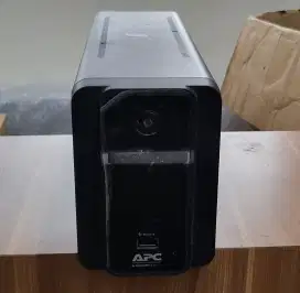 APC Easy UPS BVX700LUI-MS