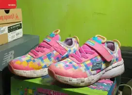 Skechers Minicraft - Size 31