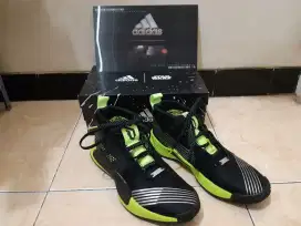 Dijual Sepatu Basket Adidas Dame 5 Star Wars Edition