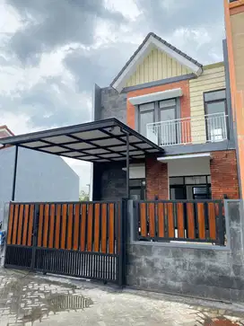 Rumah 2 Lantai Siap huni Kota Malang