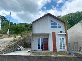 Rumah Scandinavian dalam Perumahan dekat Resto Kandang Ingkung Gamping