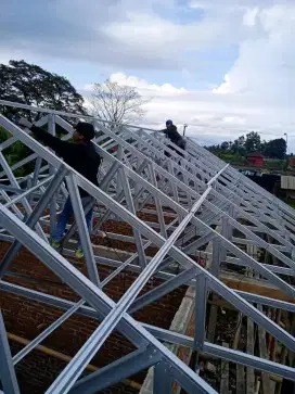 Jasa ganti atap baja ringan