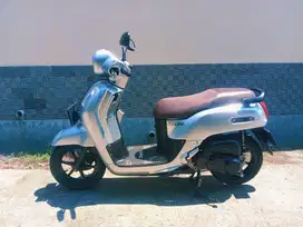58@:DP:500 RBU B DKI YAMAHA FAZZIO125 CC SILVER ON
