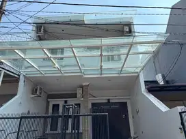 Disewakan, Rumah Rapih 2,5Lt Siap Huni Di Sunter Jaya, Nego