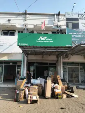 J&T CARGO cari orang