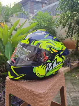 HELM STUDDS NEW