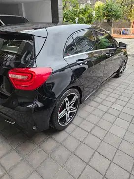 Mercedes-Benz A250 2013 Bensin
