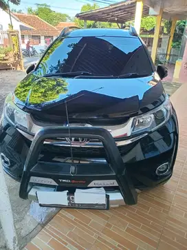 Honda BRV 2016 E i-VTEC, Kondisi Terawat, Harga Negosiasi