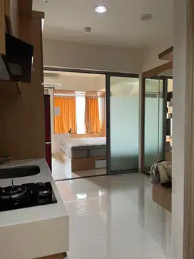 Sewa Apartemen 1 BR  42 m², Orange County Lippo Cikarang, 70 Juta/Thn!