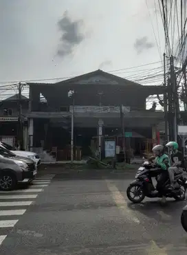 RUKO GANDENG 2 LT STRATEGIS PINGGIR JALAN DI KLENDER JAKARTA TIMUR