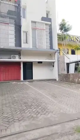 Disewakan / dijual ruko Raya Jemursari
