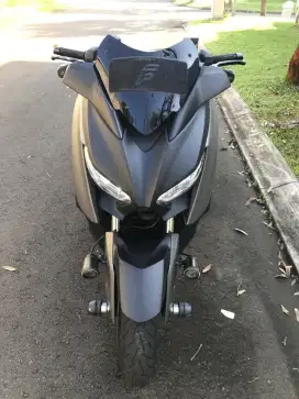 Yamaha XMAX 2017 Grey