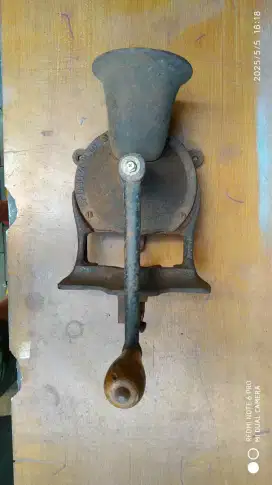 Gilingan kopi jadul