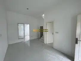 Dijual Rumah Siap Huni di Komplek Medan Resort City Cluster Amsterdam