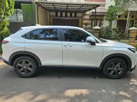 [LOW KM 12RB] HONDA HR-V E CVT / AT 2023 PUTIH