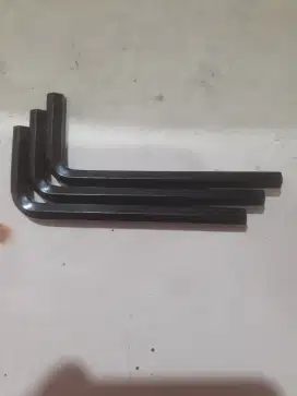 Kunci L Hitam  CRV 1/4  9CM KECIL