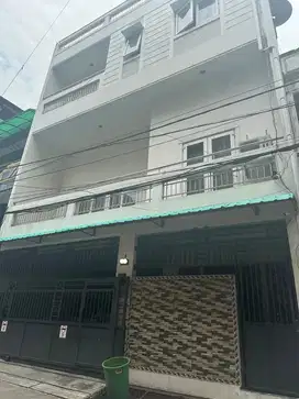 Di Jual Rumah 3 Lantai Lokasi Strategis di Pademangan, Jakarta Utara