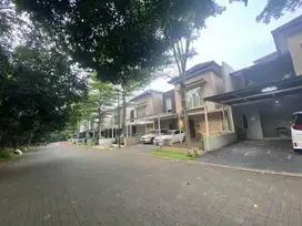 RUMAH MEWAH DIJUAL SERENIA HILLS CLUSTER REGENT LEBAK BULUS