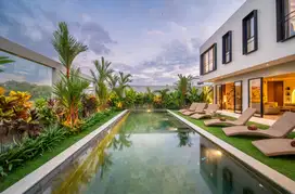 Elegant 6-Bedroom Villa with Rice Field View in Umalas