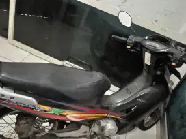 Jual cepat motor bekas Honda kharisma