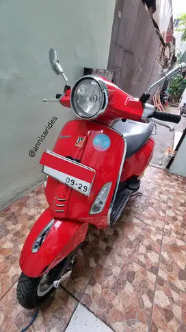 Piaggio Vespa Primavera Merah 150 3V Tahun 2014