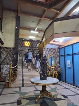 Jual Tempat Usaha Tanah Dan Bangunan di Raya Manyar Surabaya
