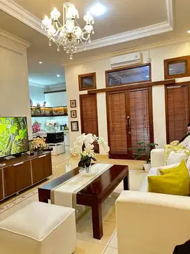 Dijual Rumah 2 lantai Strategis Rawamangun