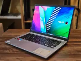 Asus Vivobook Pro 14 M3400QA-OLED AMD Ryzen 5-5600H fullset 
SIAPPAKAI