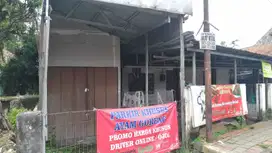 Dijual  Rumah Tua di  Pinggir Jalan Raya Mawar Merdeka Bogor Tengah