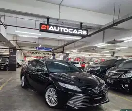 Toyota Camry 2.5 L Hybrid 2020 AT KM 36 Ribu !!!