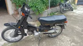 Honda Astrea 800 mulus