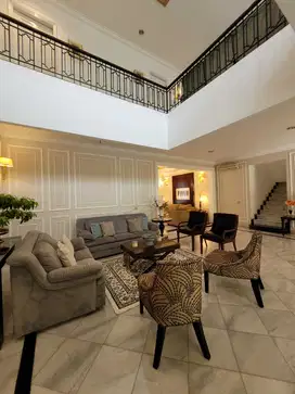 Rumah Mewah ada Swimming Pool Dlm Cluster di Sektor 7 Bintaro 11368AD