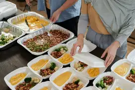 DICARI KARYAWAN HARIAN LEPAS UNTUK CATERING DAN DIMSUM