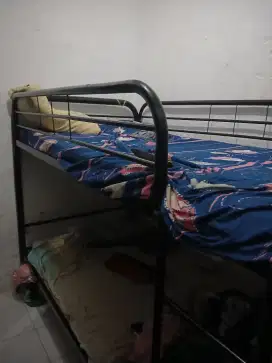 ranjang tingkat informa