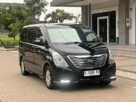 Hyundai H-1 2015 Bensin