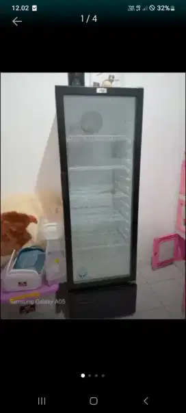 Showcase 5 rak dan freser 100ltr