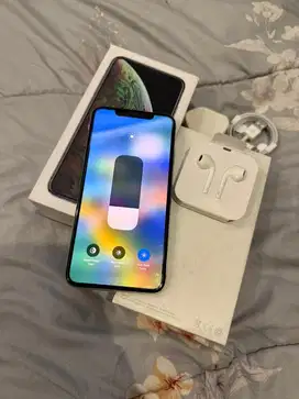 Dijual Iphone Xs Max 64GB Silver Resmi Ibox Lengkap