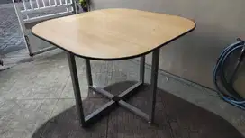 Meja Kaca 1m x 1m
