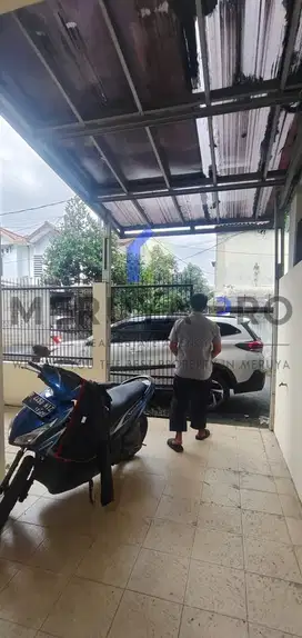 Rumah Murah Siap Huni dalam Komplek di Meruya