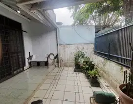 Rumah 2 Lantai Kencana Loka BSD Baja Ringan Siap Huni