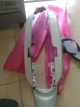 Body belakang Mio j   1 set kiri-kanan