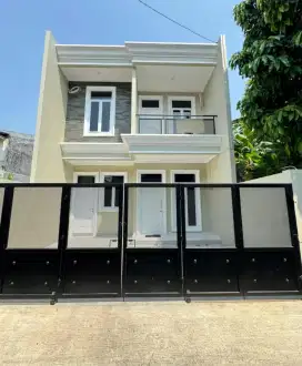 RUMAH BARU 2,5 LANTAI DI PONDOK KELAPA