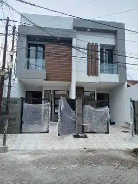 RUMAH BARU KLAMPIS SEMOLO WISMA MUKTI DKAT MANYAR, MOJO, DHARMAHUSADA