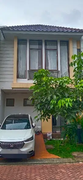 Dijual  Rumah Malibu Village