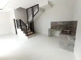 Turun 200 juta Rumah Dijual Bangunan Mandiri di Gading Serpong