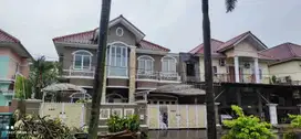 WTS / Dijual Rumah Kondisi Rapi dan Siap Huni di Villa Melati Mas