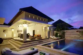 Komplek Villa dengan management tersendiri.Terletak Di Kawasan Premium