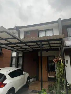 Rumah cantik furnished rapih di Cendana Peak jual cepat